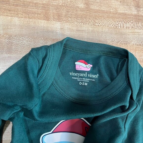 🎄 Vineyard Vines Baby Christmas Bodysuit 🎄 - Picture 4 of 4